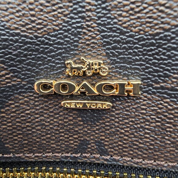 NWT Coach Mini Purse with Shoulder Strap - Picture 2 of 11